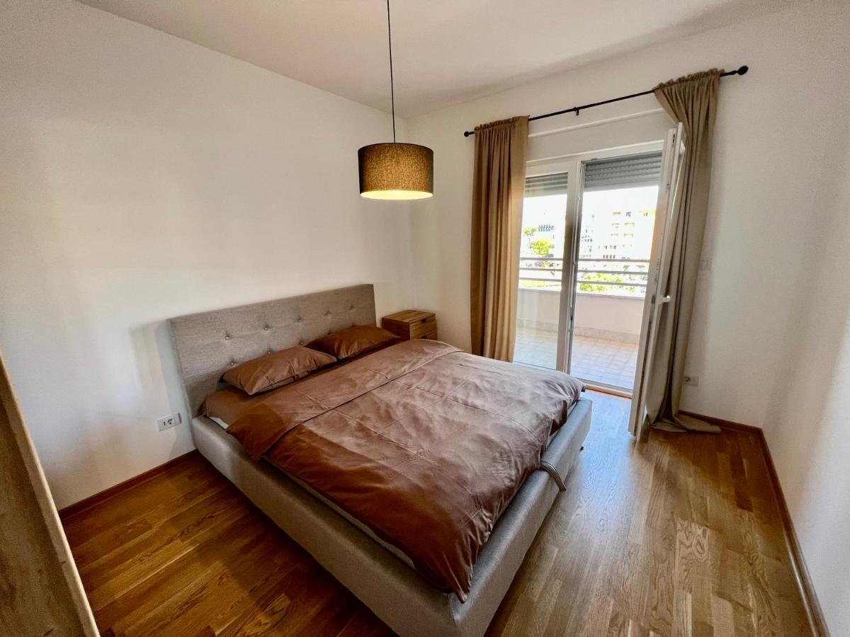 Fanky City Apartments Подгорица Экстерьер фото
