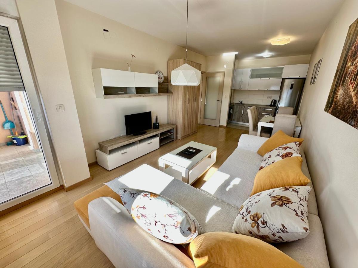 Fanky City Apartments Подгорица Экстерьер фото